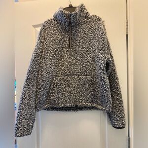 SO Cozy Softest Sherpa - 1/4 zip pullover - Size L (juniors)